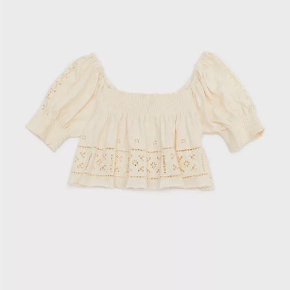 UO Dakota Eyelet Cropped Blouse Urban Outfitters 100% Cotton Cream Sz L - Picture 2 of 5